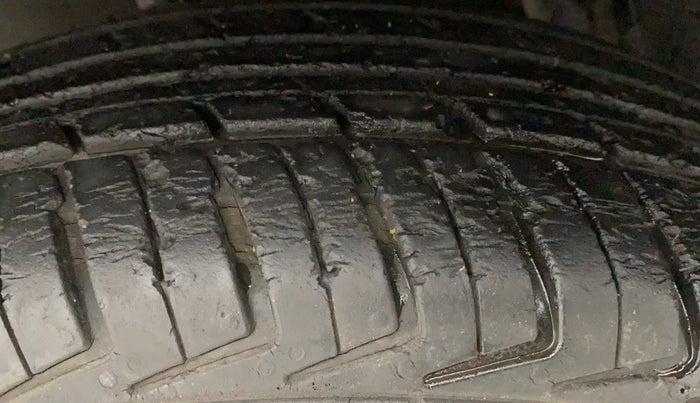 2015 Renault Kwid RXT 0.8, Petrol, Manual, 41,441 km, Right Rear Tyre Tread
