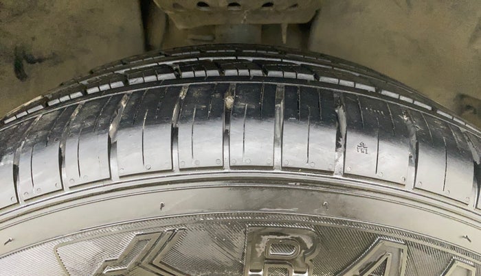 2021 Tata Harrier XZA PLUS 2.0L, Diesel, Automatic, 98,669 km, Right Front Tyre Tread