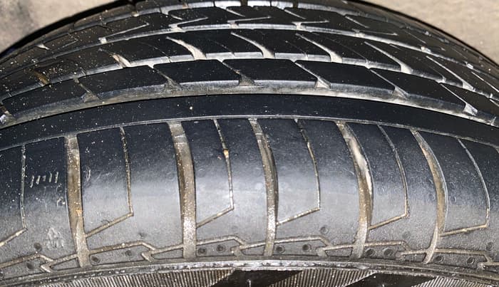 2019 Maruti Baleno ZETA CVT PETROL 1.2, Petrol, Automatic, 49,897 km, Right Rear Tyre Tread