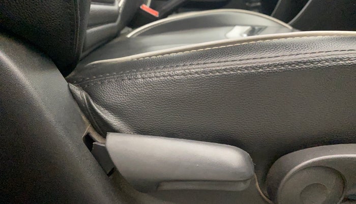 2022 Maruti Vitara Brezza ZXI, Petrol, Manual, 15,977 km, Driver Side Adjustment Panel