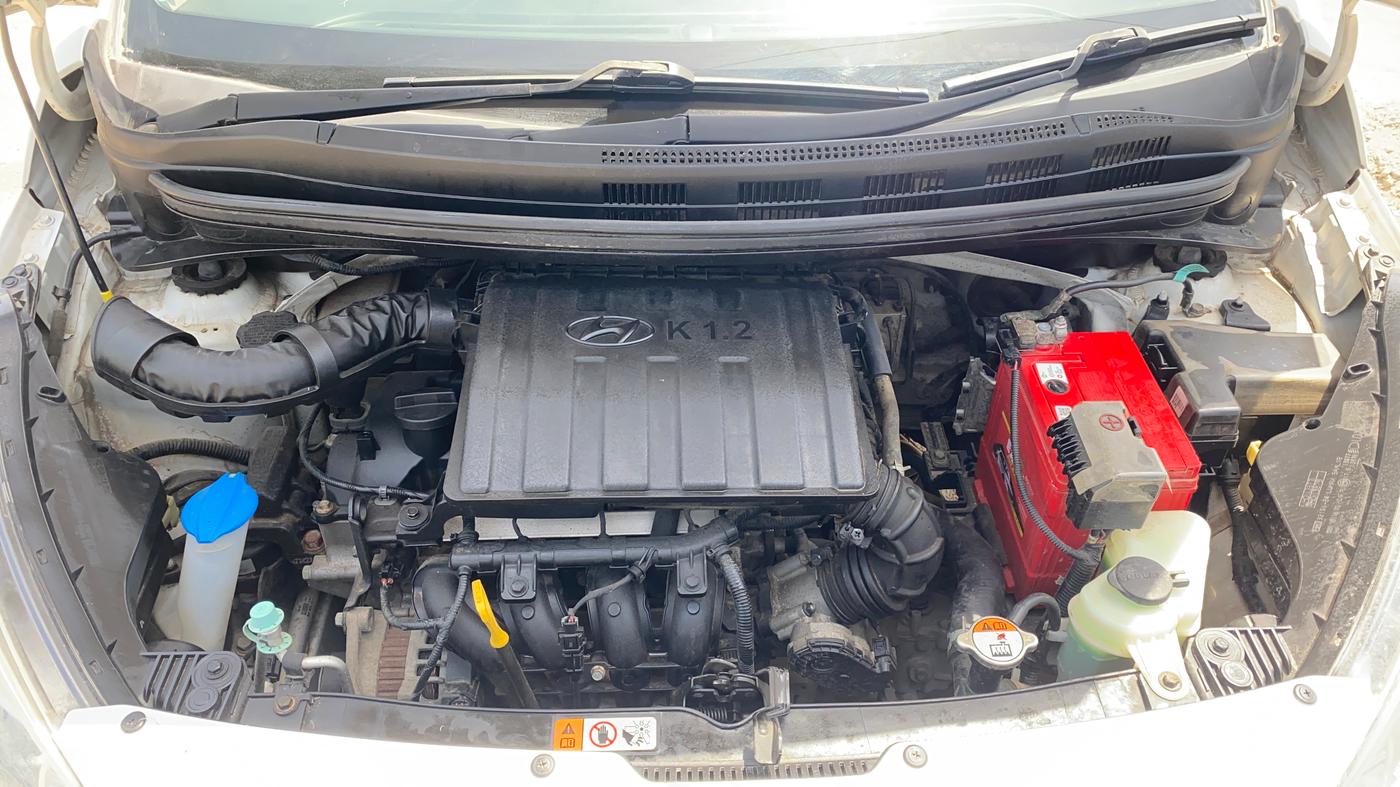 2019 Hyundai Xcent SX 1.2, Petrol, Manual, 35,506 km, Engine View