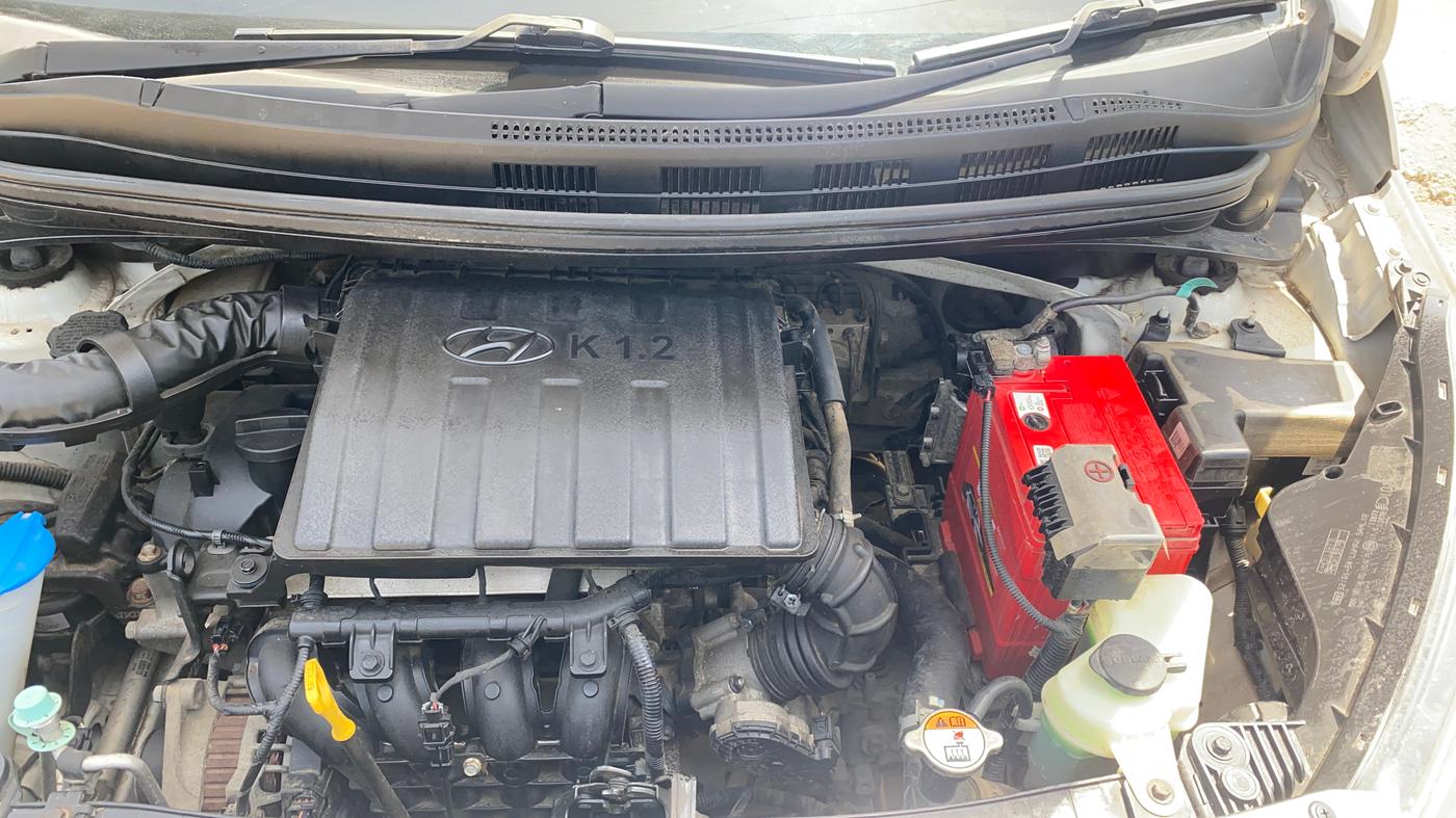 2019 Hyundai Xcent SX 1.2, Petrol, Manual, 35,506 km, Engine View - Left