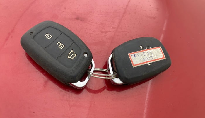 2017 Hyundai Grand i10 ASTA U2 1.2 CRDI, Diesel, Manual, 76,744 km, Key Close Up