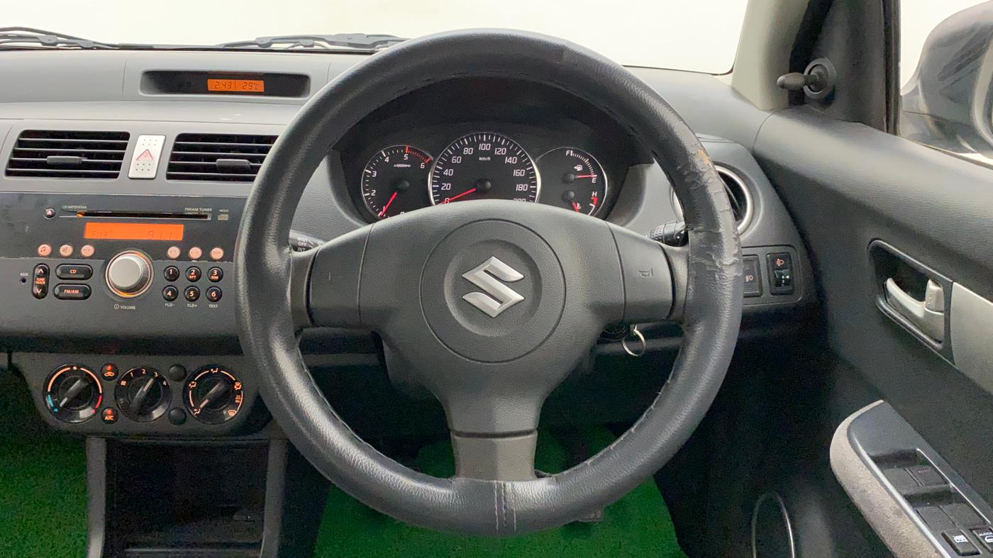 2011 Maruti Swift Dzire VDI, Diesel, Manual, 1,10,407 km, Steering Wheel Close Up