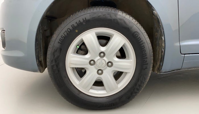2011 Maruti Swift Dzire VDI, Diesel, Manual, 1,10,407 km, Left Front Wheel
