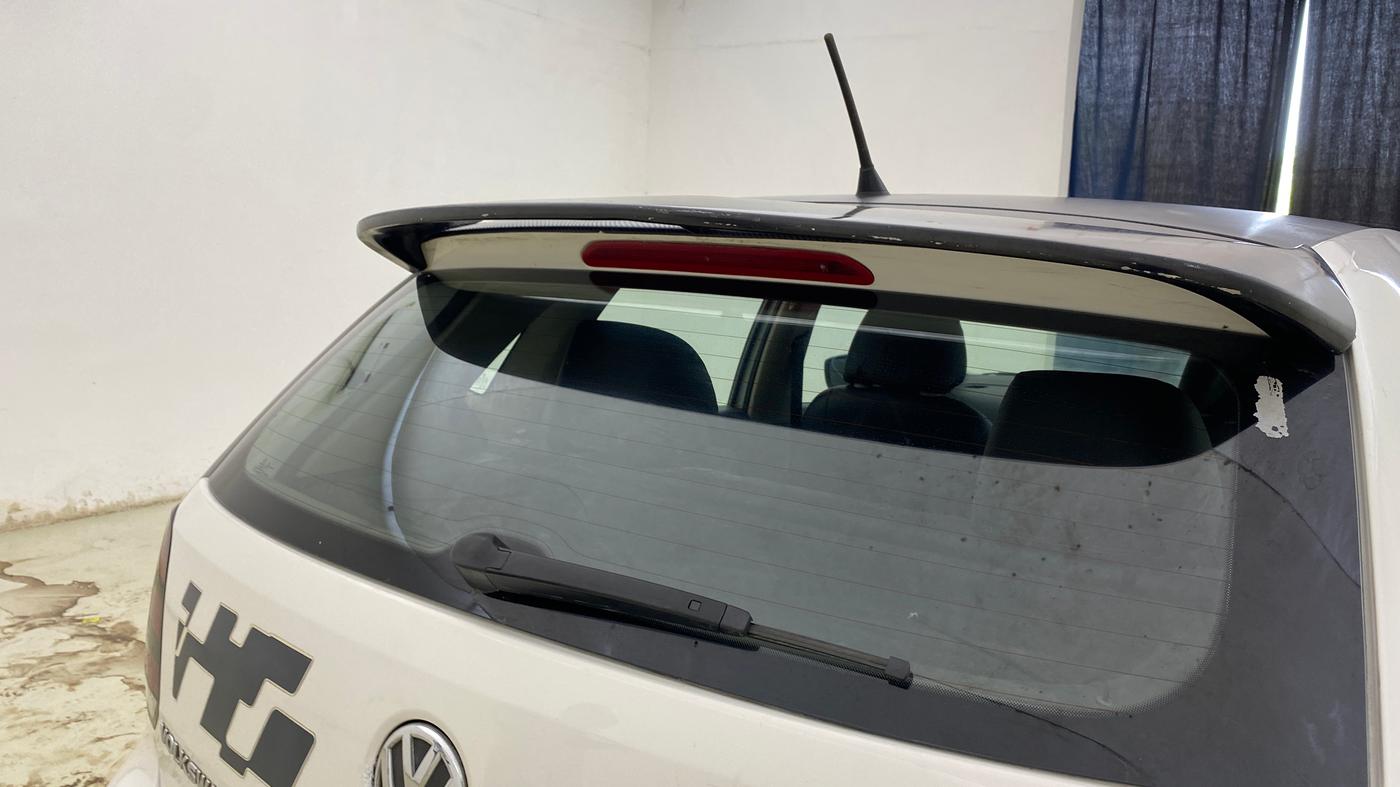 2013 Volkswagen Polo HIGHLINE1.2L, CNG, Manual, 86,957 km, Rear Wiper