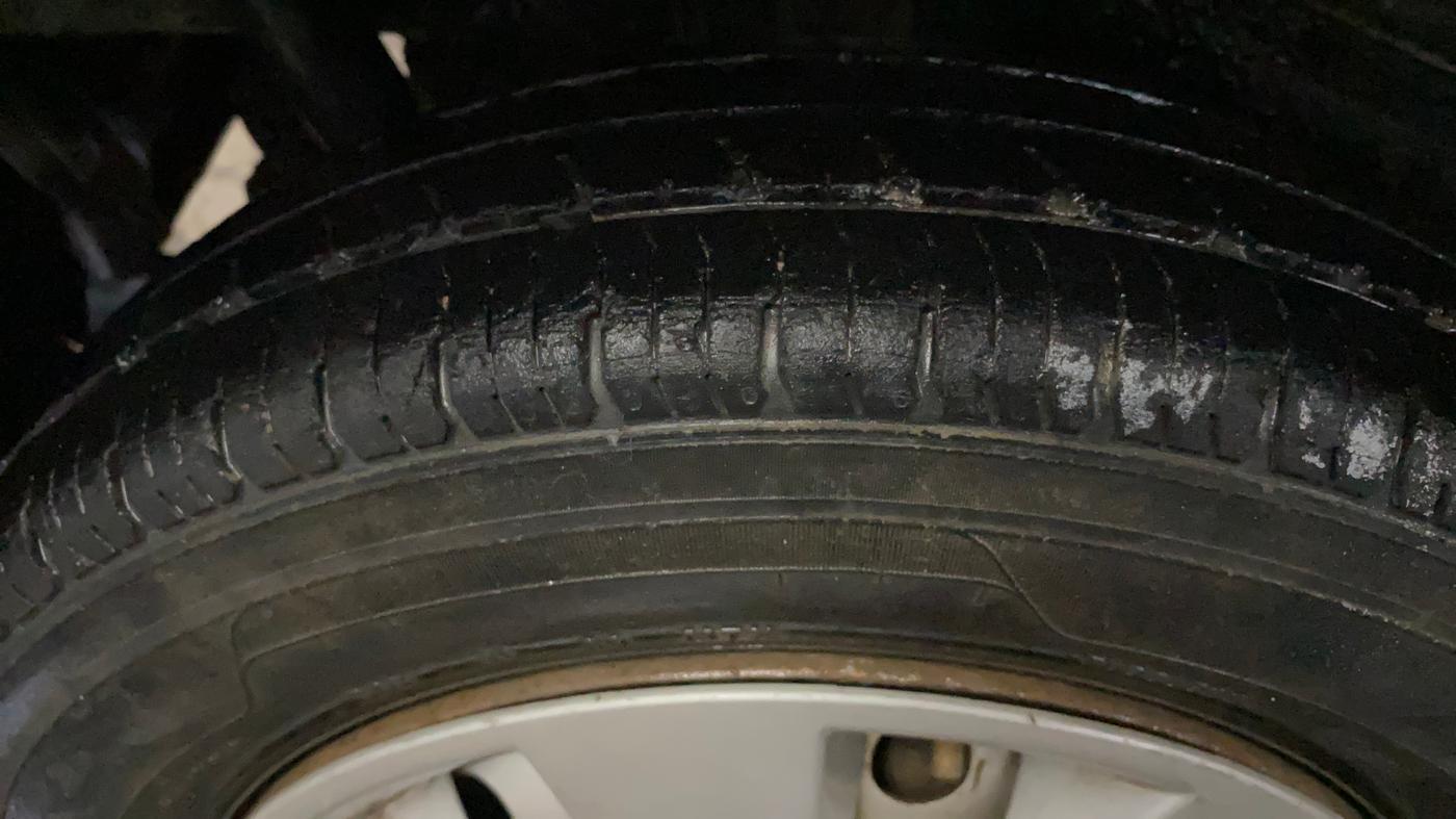 2015 Maruti Wagon R 1.0 LXI, Petrol, Manual, 66,097 km, Right Rear Tyre Tread