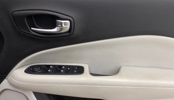 2020 Jeep Compass LONGITUDE PLUS 2.0 DIESEL, Diesel, Manual, 98,729 km, Driver Side Door Panels Control