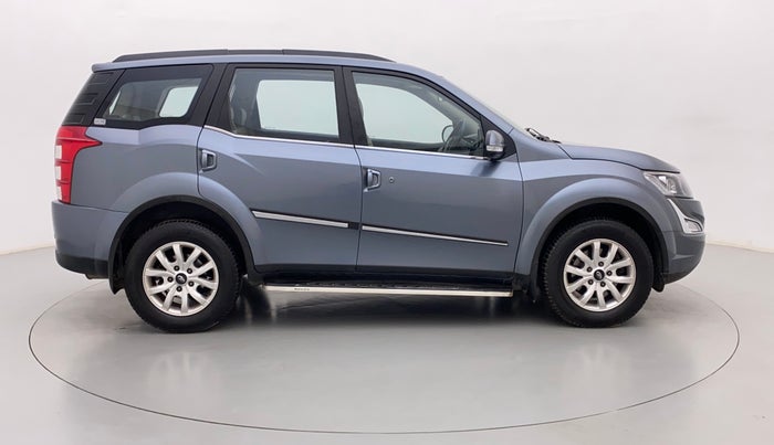 2016 Mahindra XUV500 W10, Diesel, Manual, 97,690 km, Right Side View