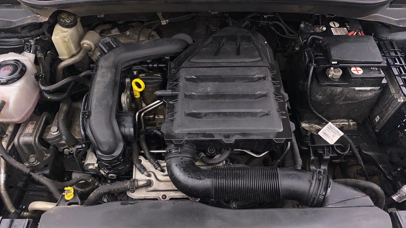 2022 Volkswagen TAIGUN COMFORTLINE 1.0 TSI MT, Petrol, Manual, 93,697 km, Engine View