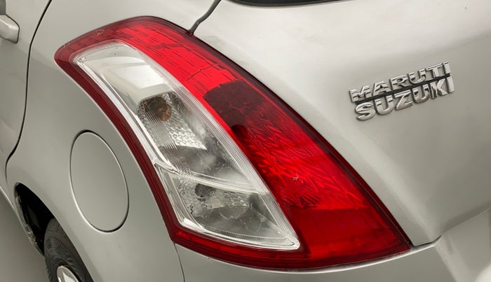 2015 Maruti Swift VXI, Petrol, Manual, 93,358 km, Left tail light - Minor scratches