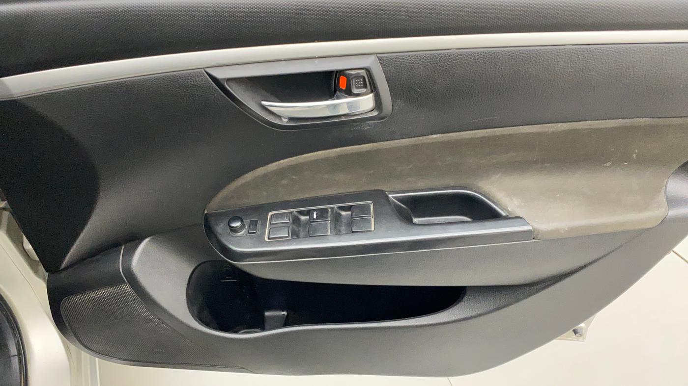 2015 Maruti Swift VXI, Petrol, Manual, 93,358 km, Driver Side Door Panels Control