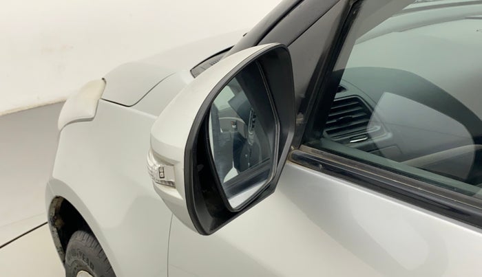 2015 Maruti Swift VXI, Petrol, Manual, 93,358 km, Left rear-view mirror - Mirror motor not working