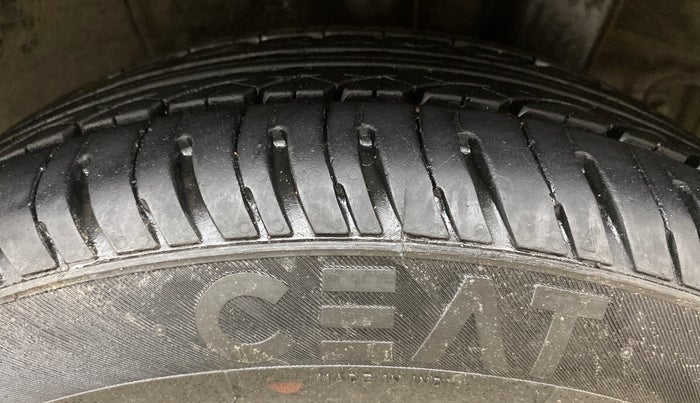 2017 Hyundai Grand i10 ASTA 1.2 KAPPA VTVT, Petrol, Manual, 61,594 km, Left Rear Tyre Tread