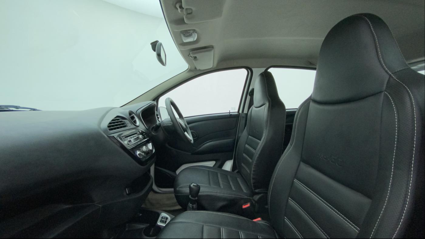 2017 Datsun Redi Go T(O) 1.0, Petrol, Manual, 19,350 km, Right Side Front Door Cabin