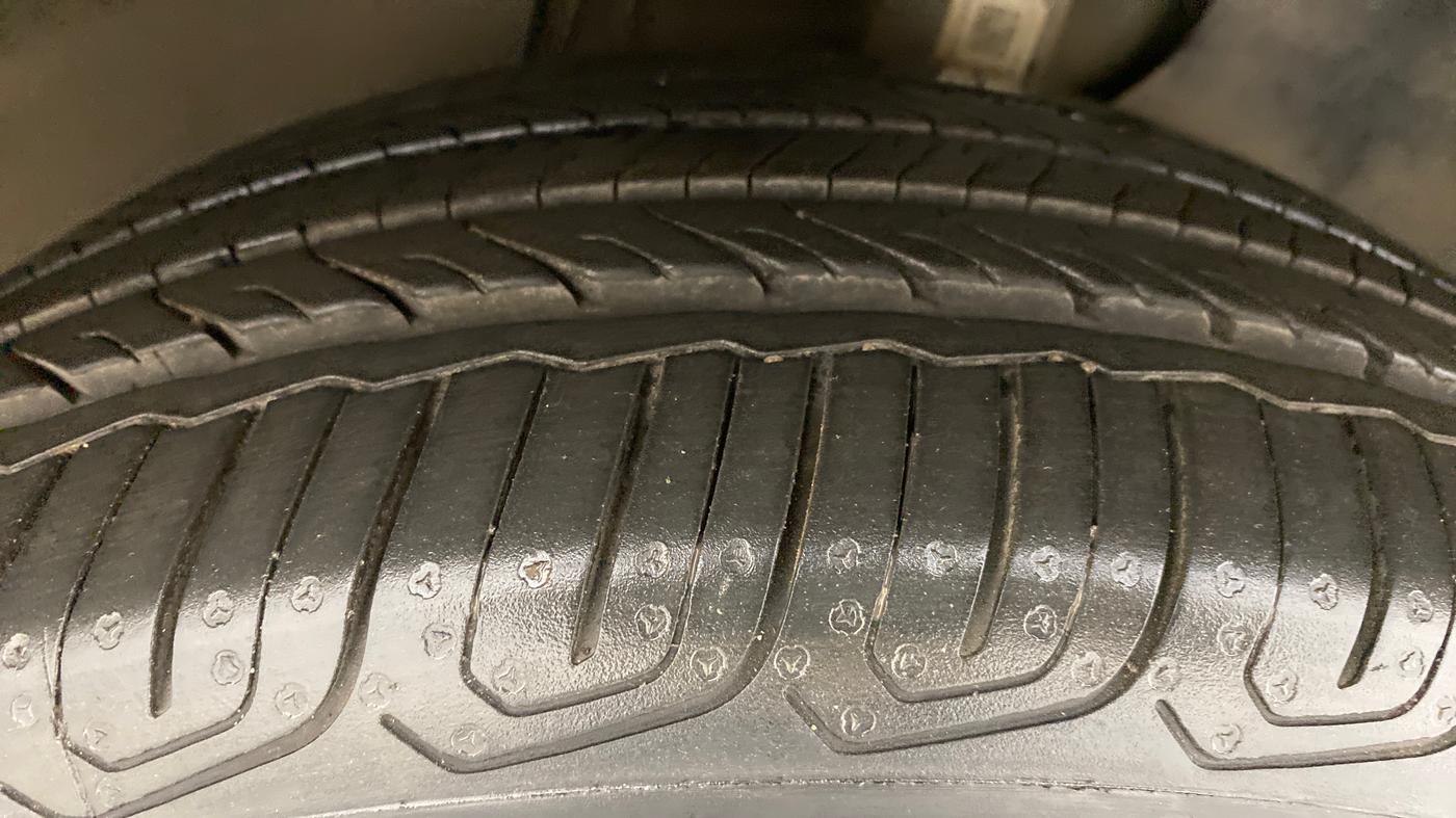 2019 Skoda Octavia 1.8 TSI STYLE AT, Petrol, Automatic, 39,777 km, Right Front Tyre Tread