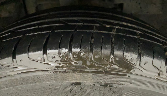 2022 Tata NEXON XZA PLUS DIESEL, Diesel, Automatic, 26,245 km, Right Front Tyre Tread