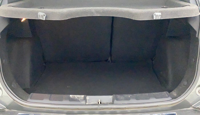 2022 Tata NEXON XZA PLUS DIESEL, Diesel, Automatic, 26,245 km, Boot Inside