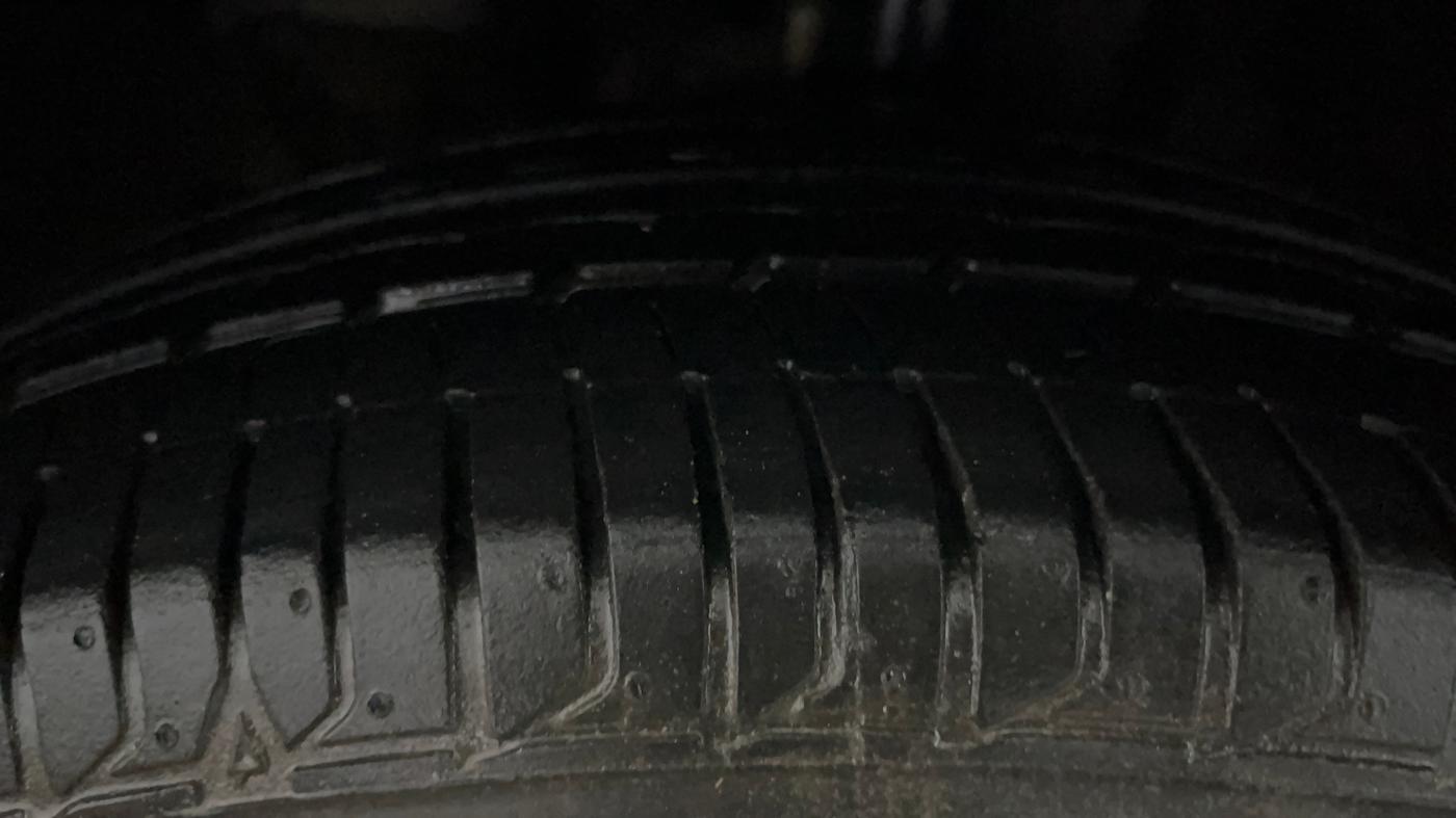 2020 Tata Tiago XZ PLUS PETROL, Petrol, Manual, 69,755 km, Left Front Tyre Tread