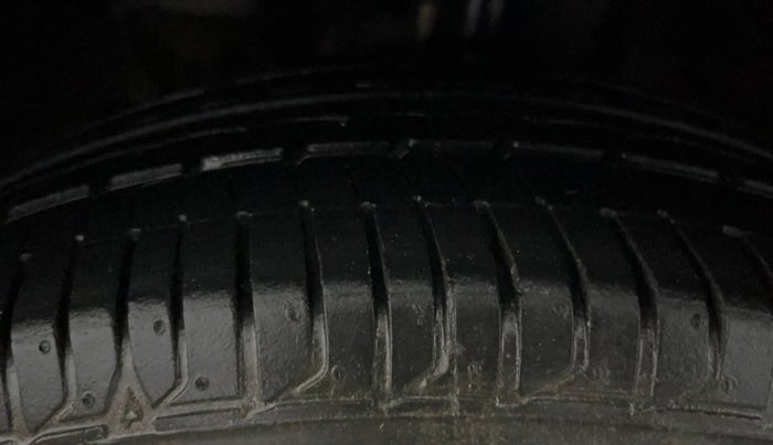 2020 Tata Tiago XZ PLUS PETROL, Petrol, Manual, 69,755 km, Left Front Tyre Tread