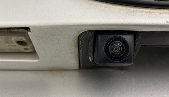 2019 Mahindra XUV300 W8 1.5 DIESEL, Diesel, Manual, 74,292 km, Parking Camera