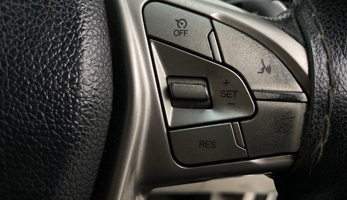 2019 Mahindra XUV300 W8 1.5 DIESEL, Diesel, Manual, 74,292 km, Adaptive Cruise Control