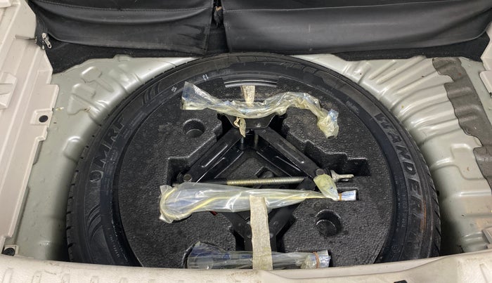 2019 Mahindra XUV300 W8 1.5 DIESEL, Diesel, Manual, 74,292 km, Spare Tyre