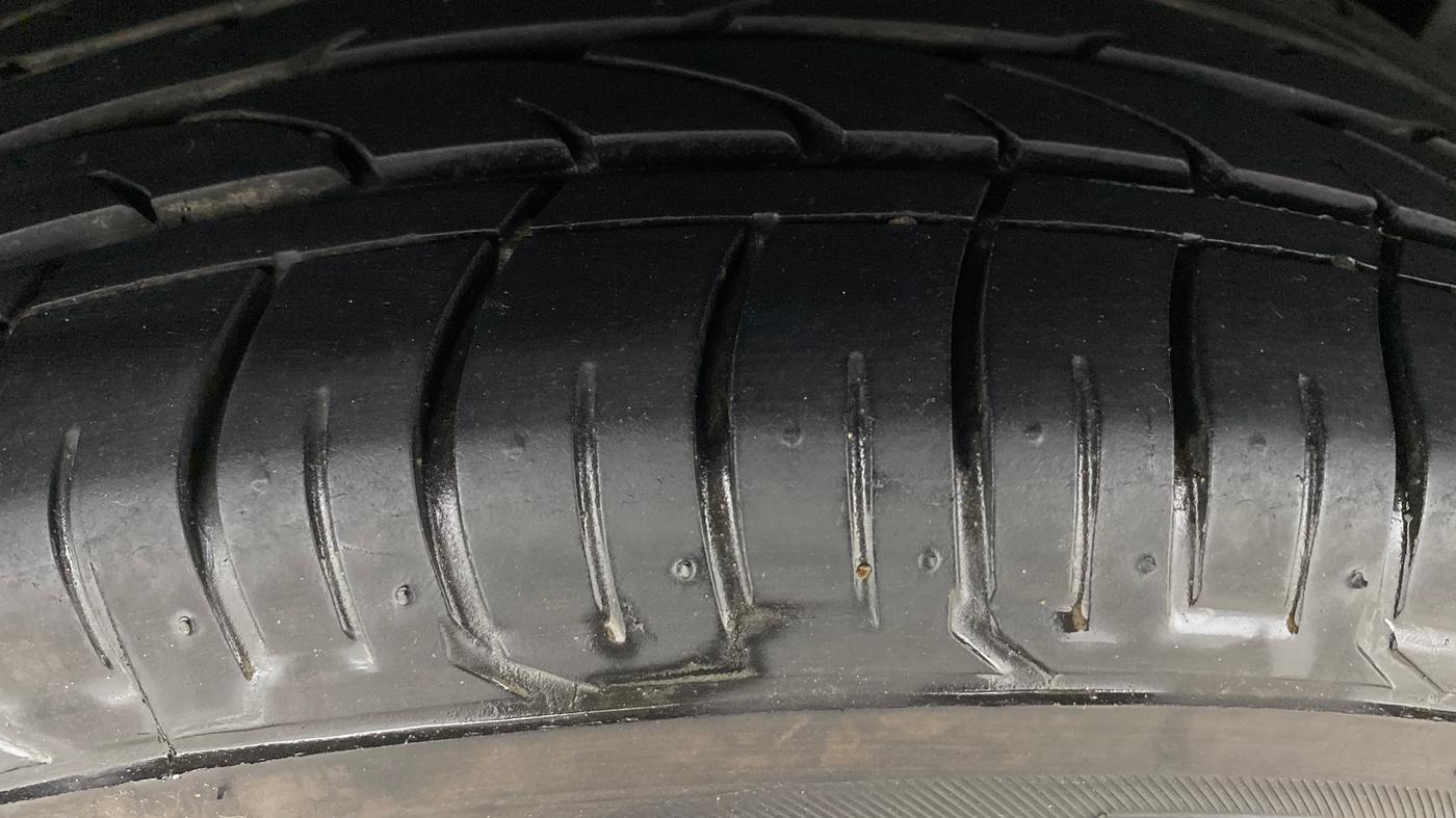 2019 Mahindra XUV300 W8 1.5 DIESEL, Diesel, Manual, 74,292 km, Right Rear Tyre Tread