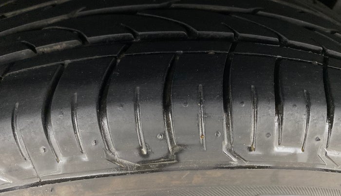 2019 Mahindra XUV300 W8 1.5 DIESEL, Diesel, Manual, 74,292 km, Right Rear Tyre Tread