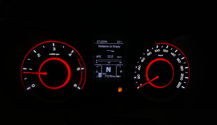 2019 Mahindra XUV300 W8 1.5 DIESEL, Diesel, Manual, 74,292 km, Odometer Image