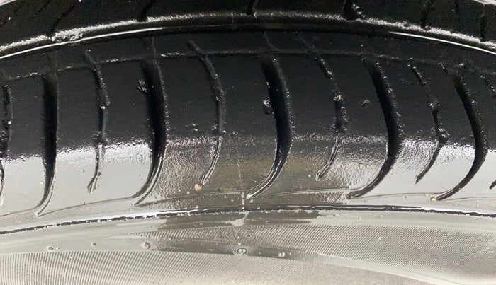 2023 KIA SELTOS HTK PLUS 1.5 IMT, Petrol, Manual, 26,054 km, Left Front Tyre Tread