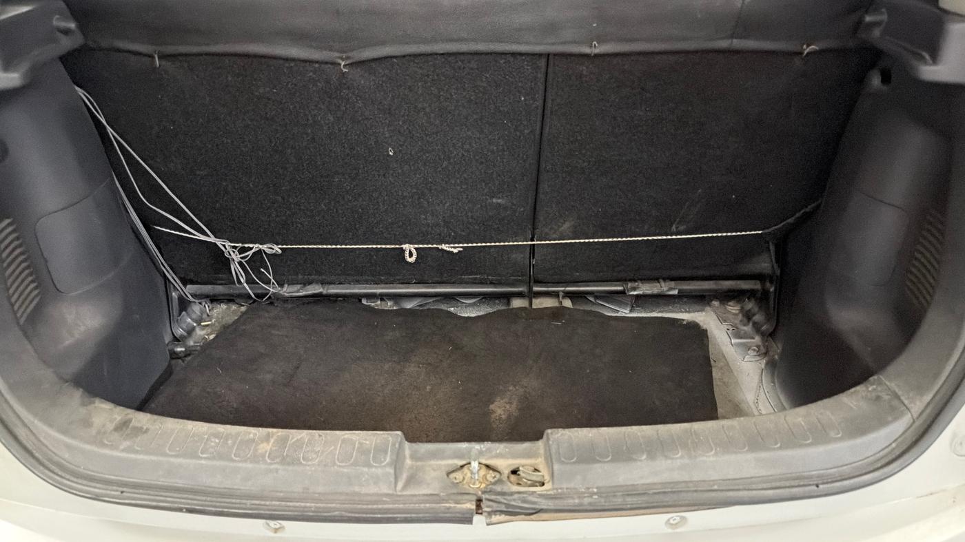 2014 Maruti Ritz VXI, Petrol, Manual, 30,844 km, Boot Inside