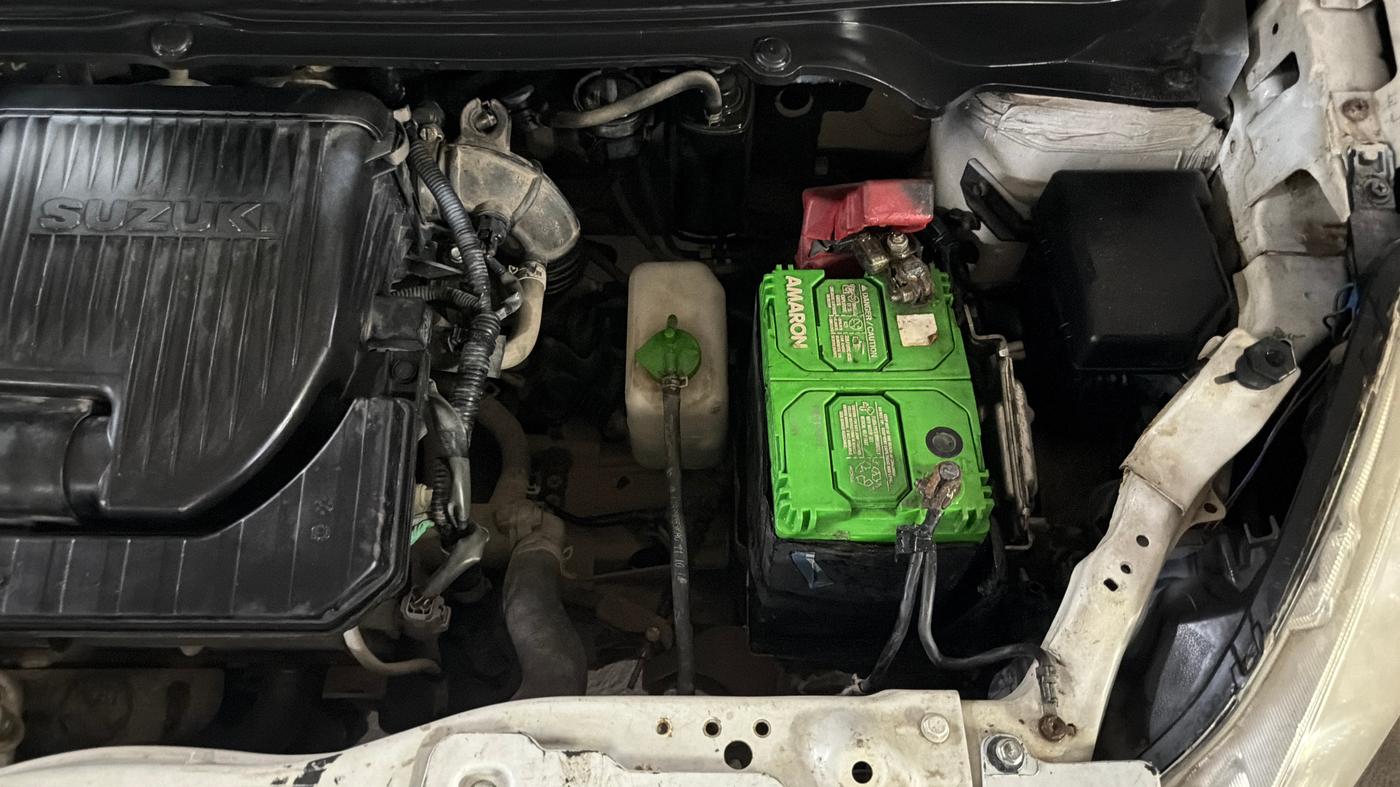 2014 Maruti Ritz VXI, Petrol, Manual, 30,844 km, Engine View - Left