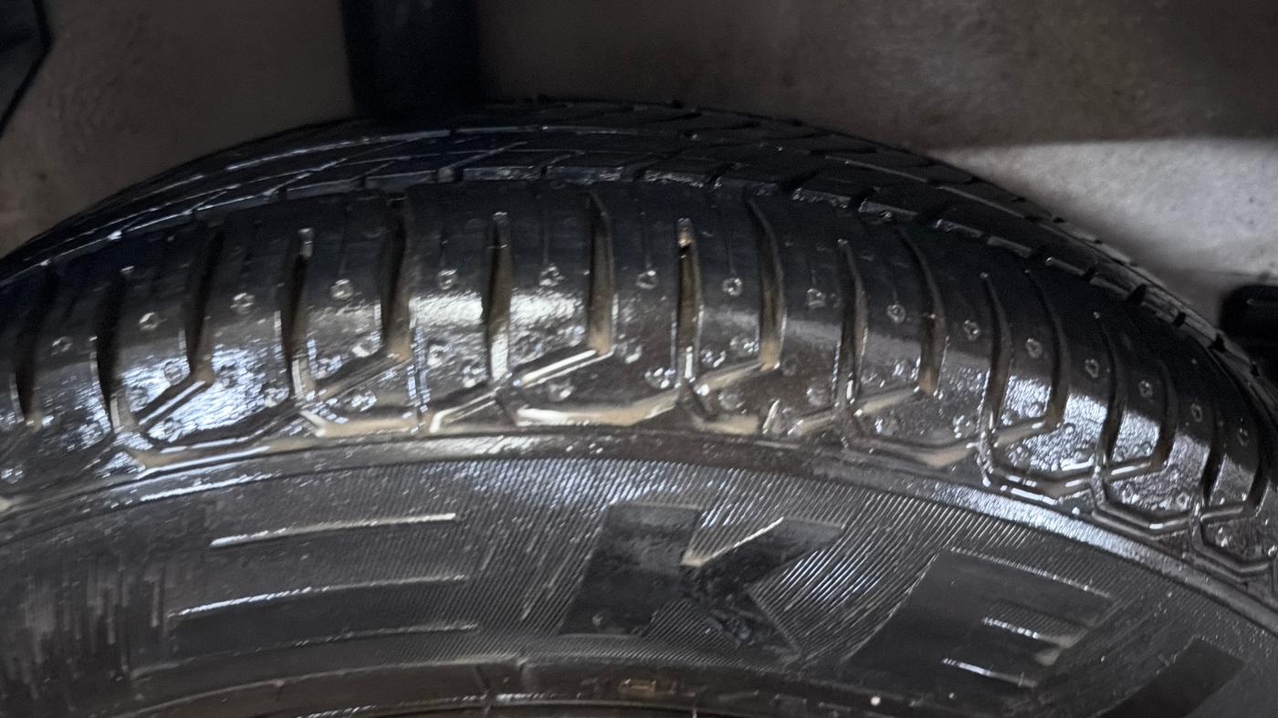 2014 Maruti Ritz VXI, Petrol, Manual, 30,844 km, Right Rear Tyre Tread