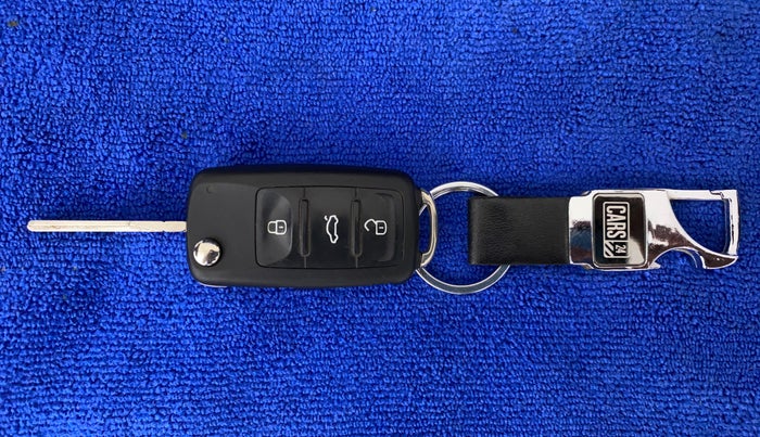 2014 Volkswagen Polo HIGHLINE1.2L, Petrol, Manual, 80,855 km, Key Close Up