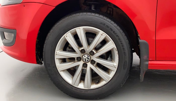2014 Volkswagen Polo HIGHLINE1.2L, Petrol, Manual, 80,855 km, Left Front Wheel