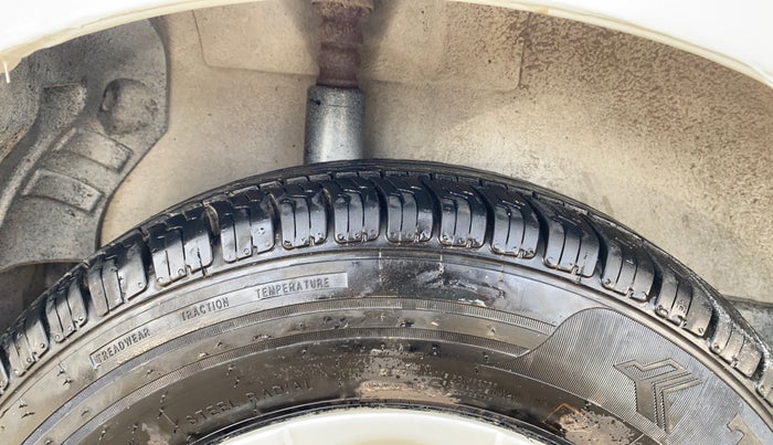 2012 Maruti Ritz VXI, Petrol, Manual, 67,191 km, Right Rear Tyre Tread