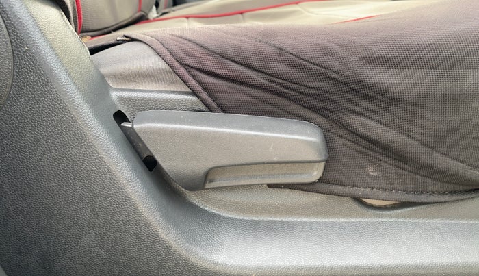 2012 Maruti Ritz VXI, Petrol, Manual, 67,191 km, Driver Side Adjustment Panel