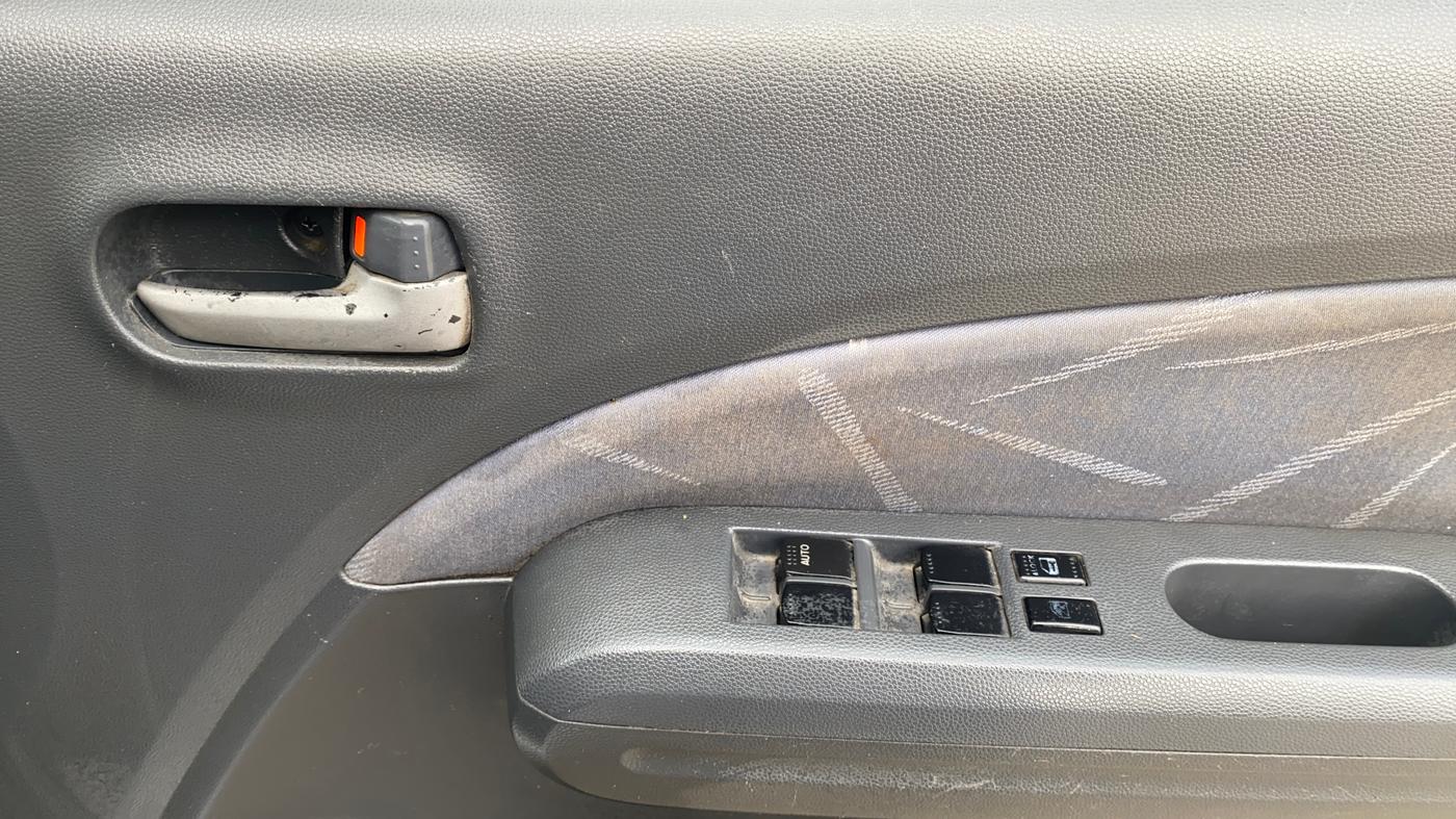 2012 Maruti Ritz VXI, Petrol, Manual, 67,191 km, Driver Side Door Panels Control