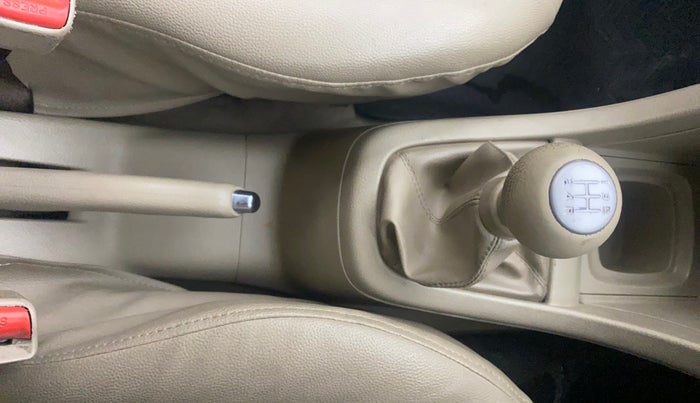 2016 Maruti Ertiga VXI ABS, Petrol, Manual, 88,225 km, Gear Lever