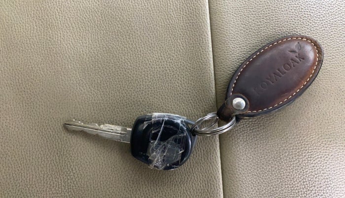 2016 Maruti Ertiga VXI ABS, Petrol, Manual, 88,225 km, Key Close Up