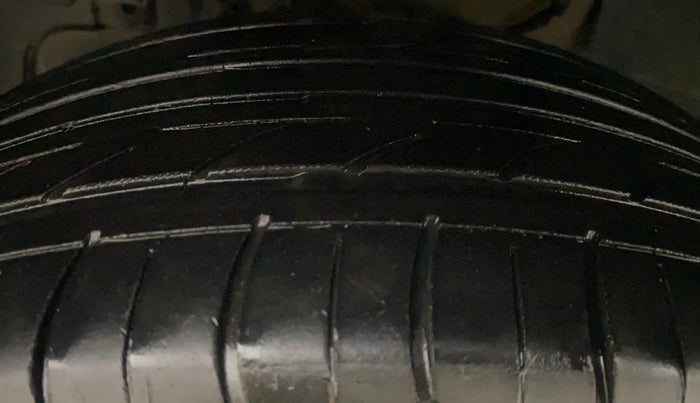 2022 Tata NEXON XZA PLUS (O) PETROL, Petrol, Automatic, 96,854 km, Left Front Tyre Tread