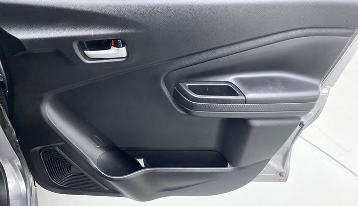2022 Maruti Celerio VXI, Petrol, Manual, 7,843 km, Driver Side Door Panels Control