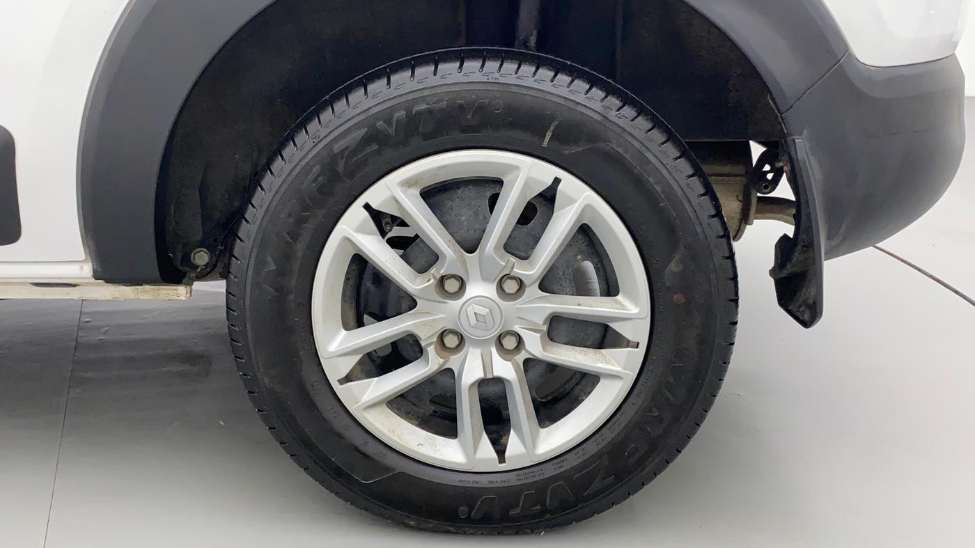 2022 Renault TRIBER RXL MT, Petrol, Manual, 19,500 km, Left Rear Wheel