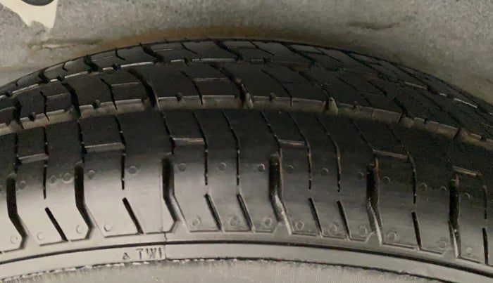 2013 Hyundai i10 SPORTZ 1.2 AT, Petrol, Automatic, 18,029 km, Right Rear Tyre Tread