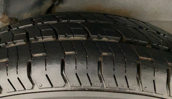 2013 Hyundai i10 SPORTZ 1.2 AT, Petrol, Automatic, 18,029 km, Left Rear Tyre Tread
