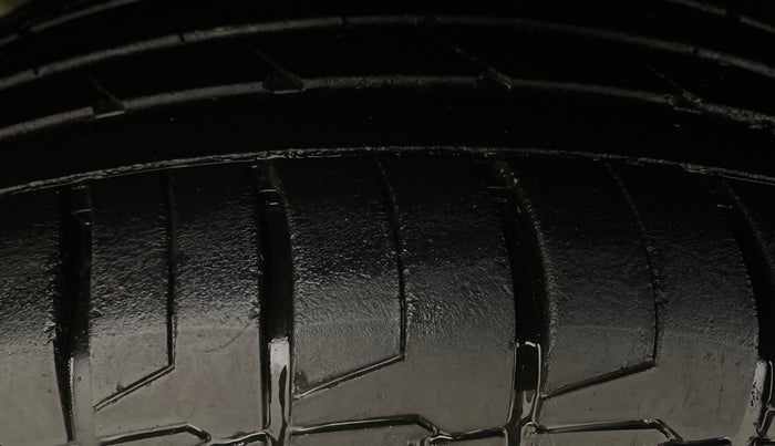 2025 KIA SYROS HTX Plus (O) 1.5 Diesel 6AT, Diesel, Automatic, 13,297 km, Right Rear Tyre Tread