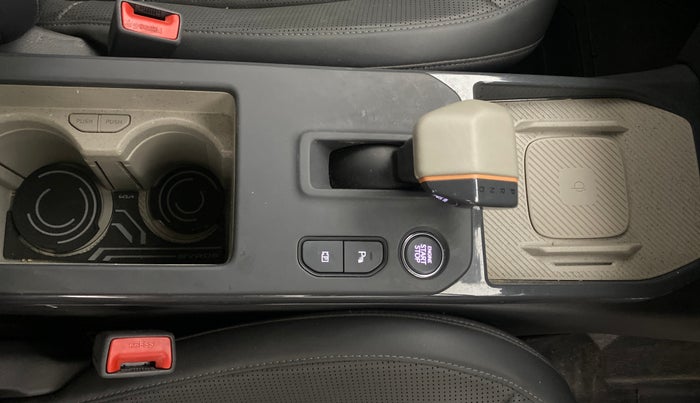 2025 KIA SYROS HTX Plus (O) 1.5 Diesel 6AT, Diesel, Automatic, 13,297 km, Gear Lever