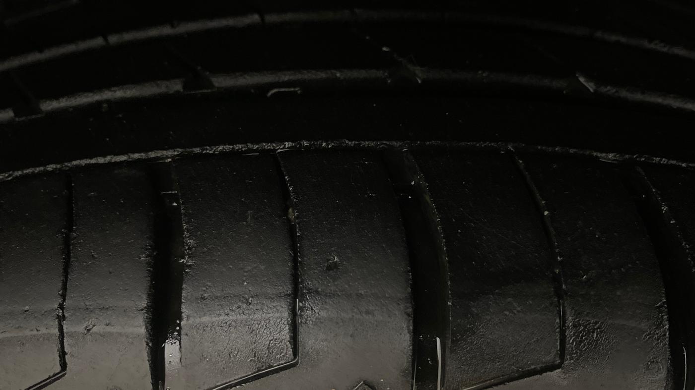 2025 KIA SYROS HTX Plus (O) 1.5 Diesel 6AT, Diesel, Automatic, 13,297 km, Left Front Tyre Tread