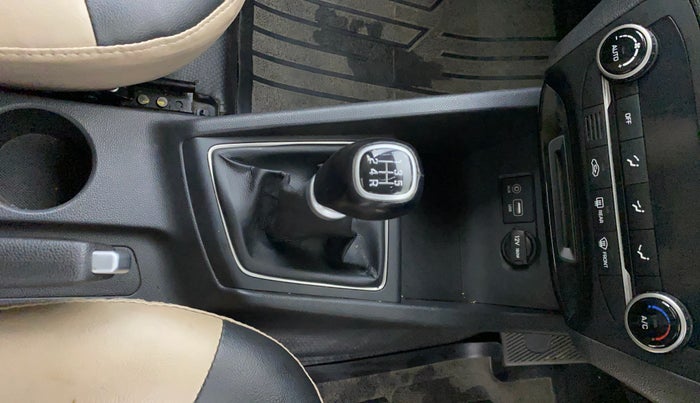 2015 Hyundai Elite i20 ASTA 1.2, Petrol, Manual, 17,317 km, Gear Lever